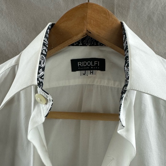 Plain White Casual Shirt With Paisley Insert - Picture 3 of 6